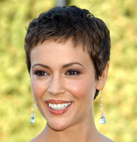 alyssa-milano-pixie-haircut-53-16 Alyssa milano pixie haircut