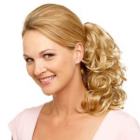 athomepromhairstyles644.jpg