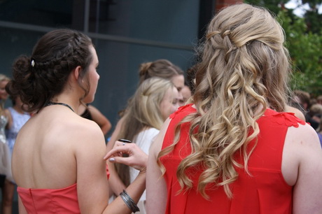 braided-curly-hairstyles-28-12 Braided curly hairstyles