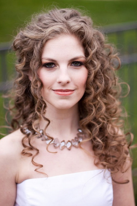 bridal-curly-hairstyles-09-8 Bridal curly hairstyles