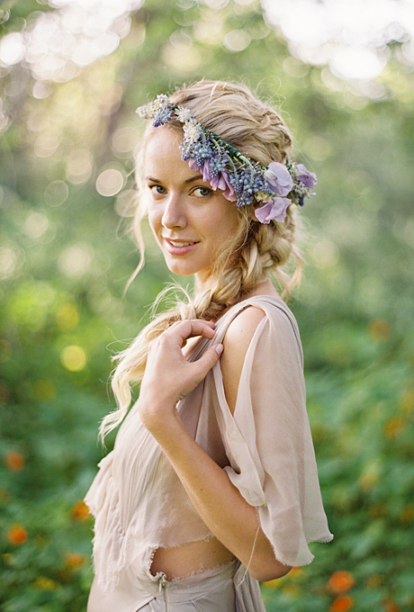 bridal-hairstyles-with-flowers-01-9 Bridal hairstyles with flowers