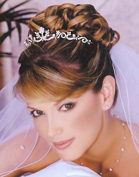 bridal-hairstyles-with-tiara-88-12 Bridal hairstyles with tiara