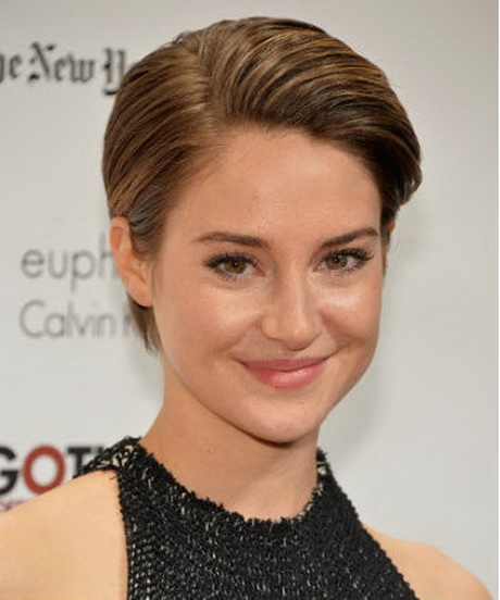 celebrities-with-pixie-haircuts-19-2 Celebrities with pixie haircuts