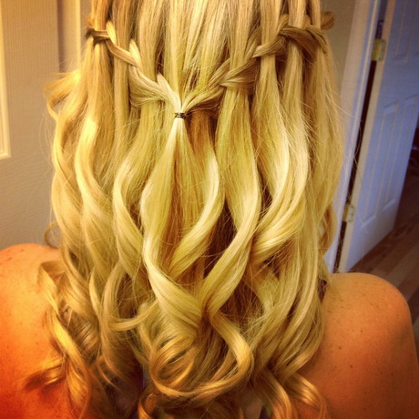 curly-hairstyles-for-graduation-04-16 Curly hairstyles for graduation