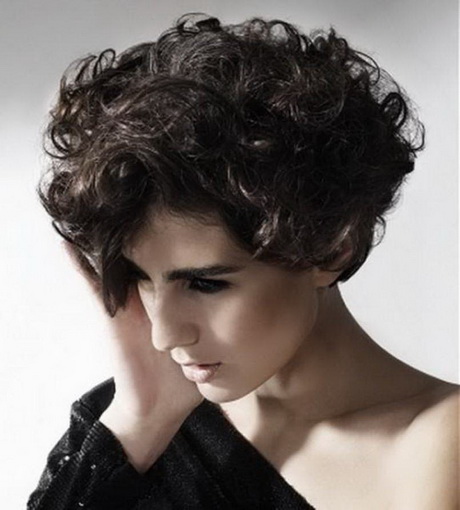 curly-short-hairstyles-for-round-faces-54-13 Curly short hairstyles for round faces