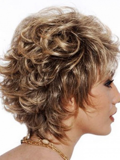 Curly Short Hairstyles For Round Faces 