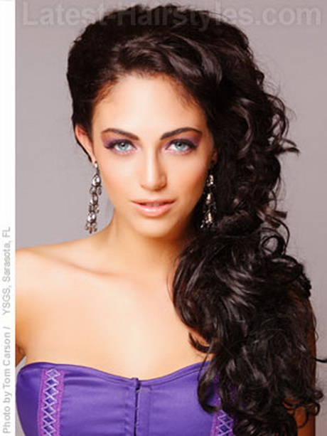 curly-side-ponytail-prom-hairstyles-95-5 Curly side ponytail prom hairstyles