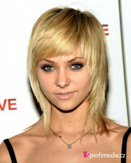 cute-short-medium-haircuts-46-12 Cute short medium haircuts