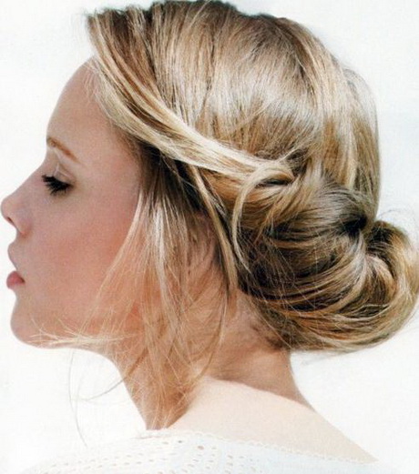 easy-updo-hairstyles-for-long-hair-34-17 Easy updo hairstyles for long hair