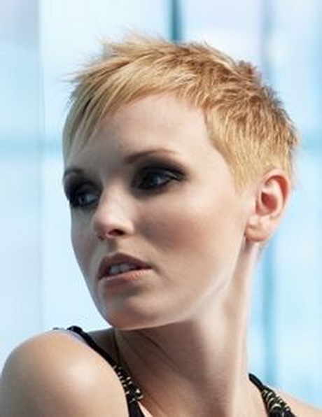 edgy-pixie-haircut-67-12 Edgy pixie haircut