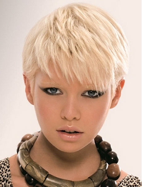 girls-with-short-hair-styles-58-13 Girls with short hair styles
