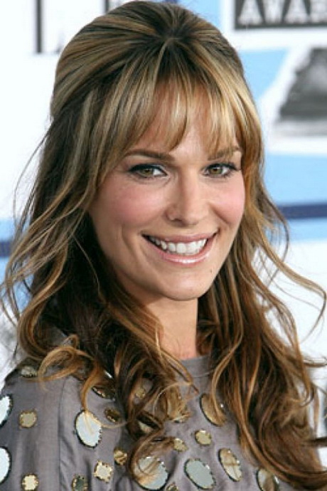 hairstyle-for-long-hair-with-bangs-46-9 Hairstyle for long hair with bangs