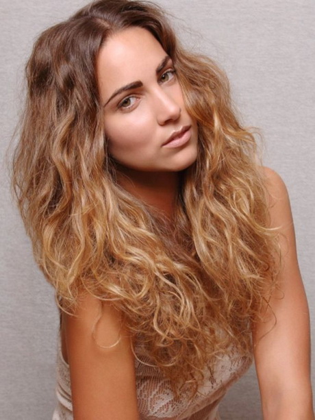 hairstyles-for-frizzy-curly-hair-91-20 Hairstyles for frizzy curly hair