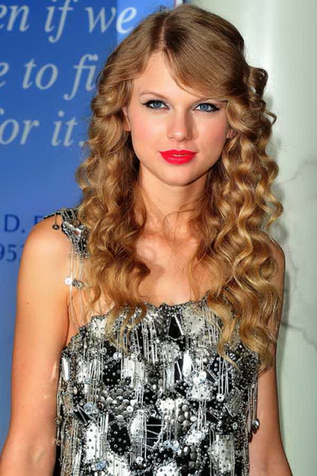 hairstyles-long-curly-hair-35-13 Hairstyles long curly hair