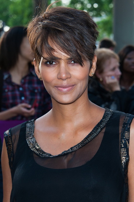 halle-berry-pixie-haircut-71-5 Halle berry pixie haircut