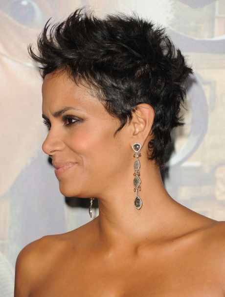 halle-berry-short-pixie-haircut-99-11 Halle berry short pixie haircut