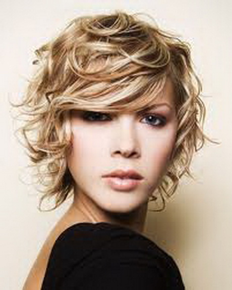 long-curly-hairstyles-for-round-faces-91-11 Long curly hairstyles for round faces