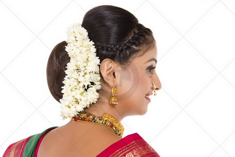 maharashtrian-bridal-hairstyle-14 Maharashtrian bridal hairstyle