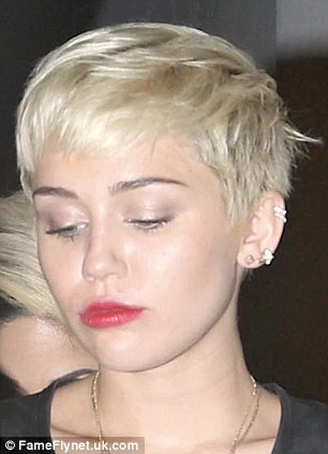 Miley cyrus short haircut