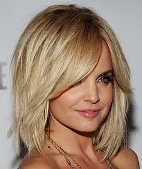 pictures-of-medium-layered-hairstyles-23-7 Pictures of medium layered hairstyles