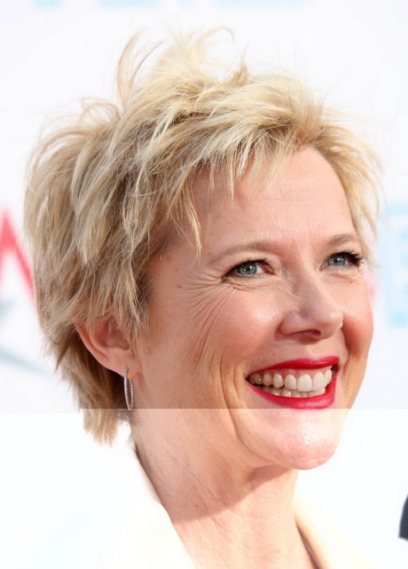 Pictures Of Short Hairstyles For Women Over 40