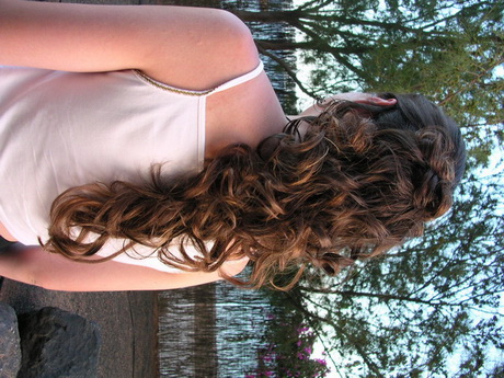 prom-hairstyles-for-long-curly-hair-36-2 Prom hairstyles for long curly hair