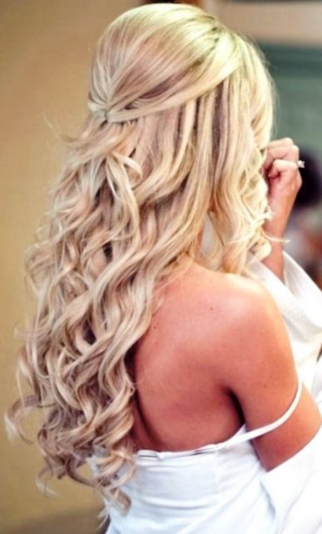 prom-hairstyles-that-are-down-47-15 Prom hairstyles that are down