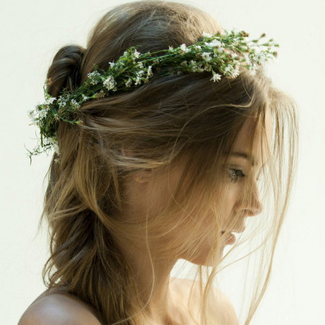 prom-hairstyles-with-flowers-56-13 Prom hairstyles with flowers