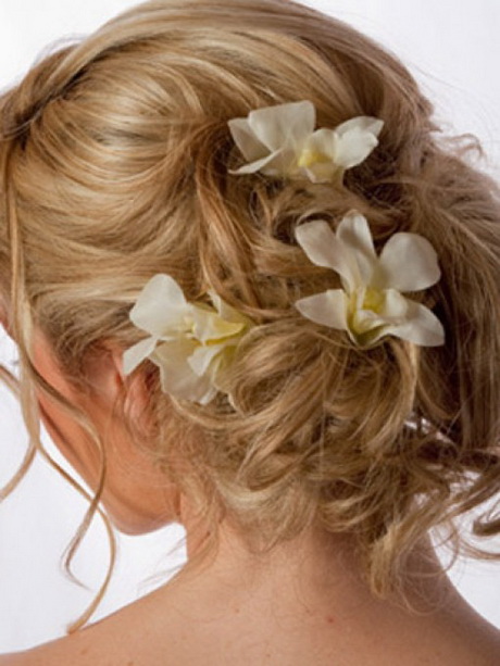 prom-hairstyles-with-flowers-56-14 Prom hairstyles with flowers