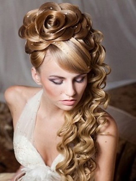 prom-hairstyles-with-flowers-56-16 Prom hairstyles with flowers