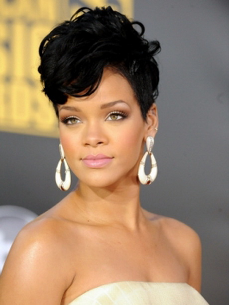 rihanna-short-curly-hairstyles-07-2 Rihanna short curly hairstyles