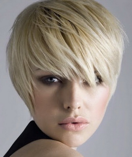 Blonde Crop Hairstyles 36