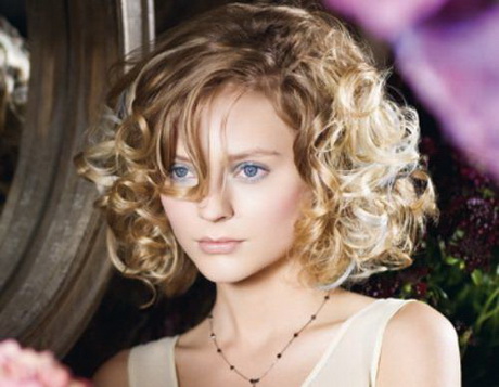 short-curly-bobs-hairstyles-77-8 Short curly bobs hairstyles
