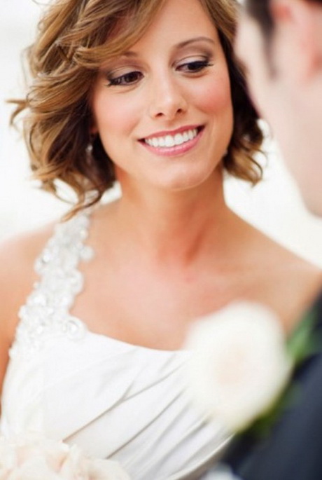 short-curly-bridal-hairstyles-65-11 Short curly bridal hairstyles