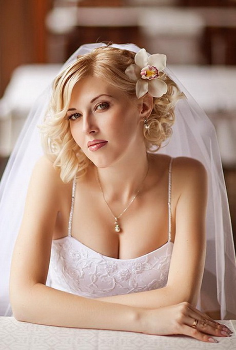 short-curly-bridal-hairstyles-65-4 Short curly bridal hairstyles