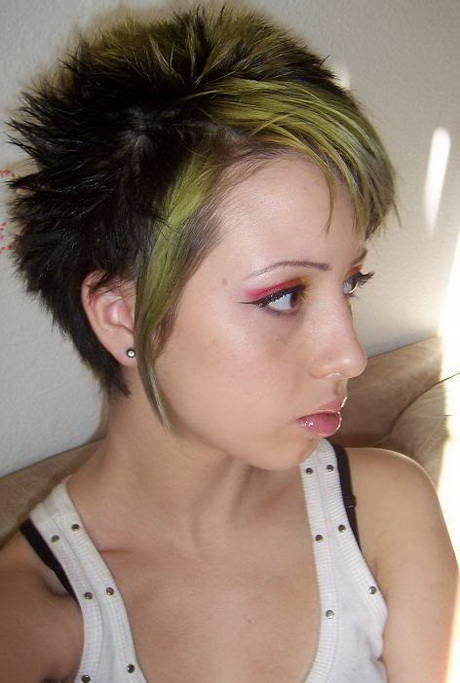 short-emo-haircuts-for-girls-66-12 Short emo haircuts for girls