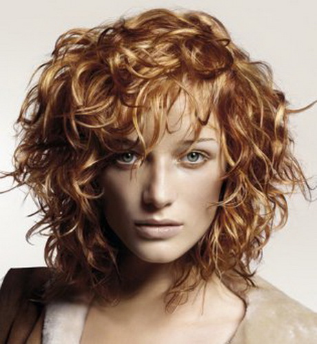 Short haircuts for curly hair 2015