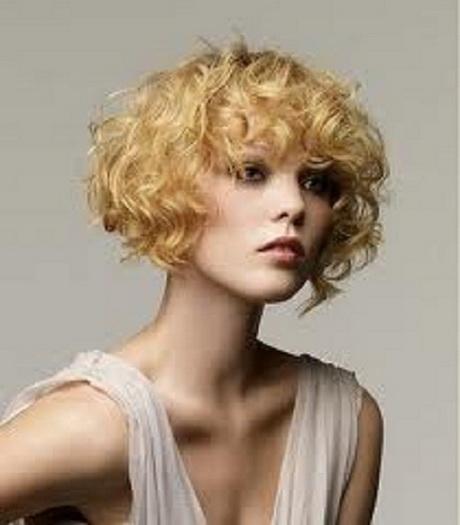 short-haircuts-for-curly-hair-girls-32-10 Short haircuts for curly hair girls