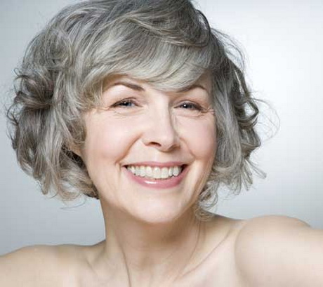 short-haircuts-for-women-over-50-with-wavy-hair-05-14 Short haircuts for women over 50 with wavy hair