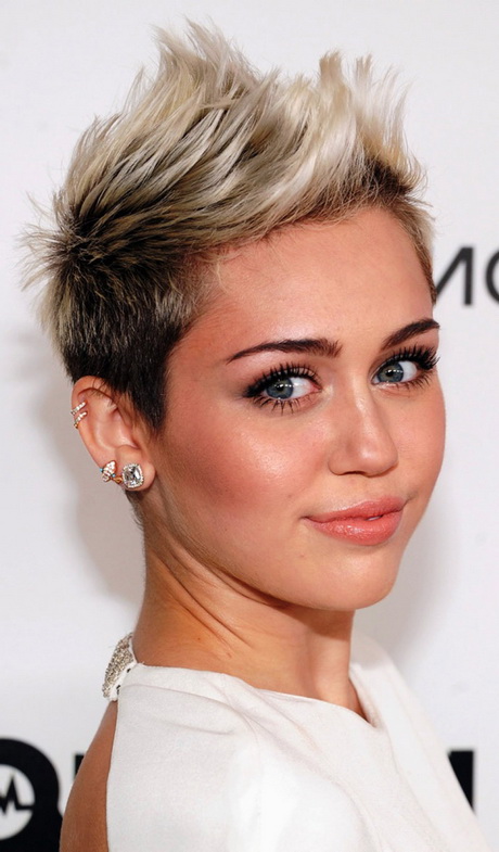 short-haircuts-for-women-with-round-faces-32-12 Short haircuts for women with round faces