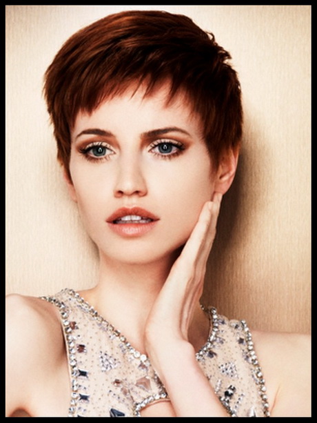 short-hairstyle-for-round-face-19-16 Short hairstyle for round face