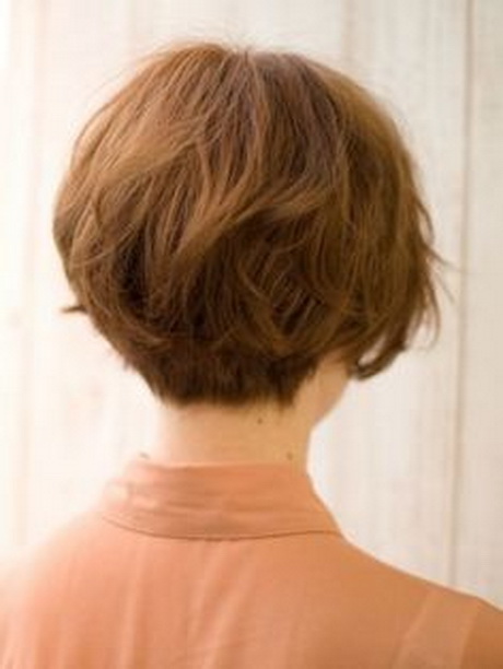 back view of wedge haircut styles