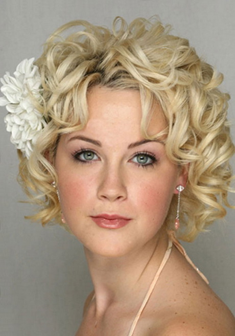 short-hairstyles-for-curly-frizzy-hair-51 Short hairstyles for curly frizzy hair