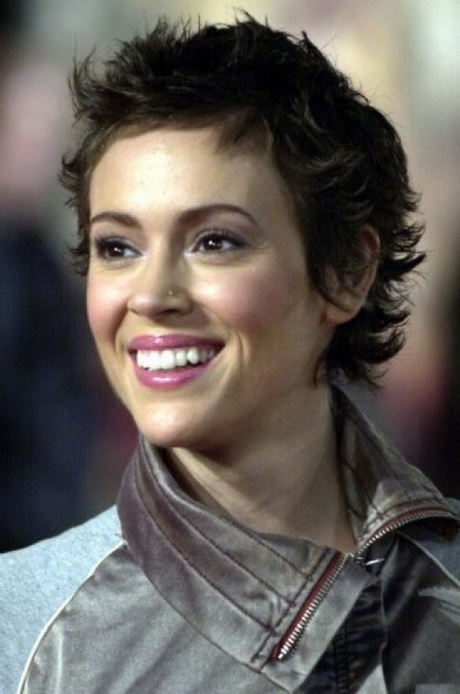 short-hairstyles-for-curly-hair-women-05-7 Short hairstyles for curly hair women