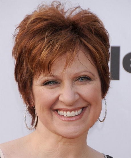 Short hairstyles for round faces older women