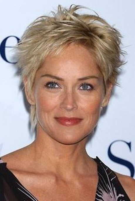 Short hairstyles for women over 50 with glasses