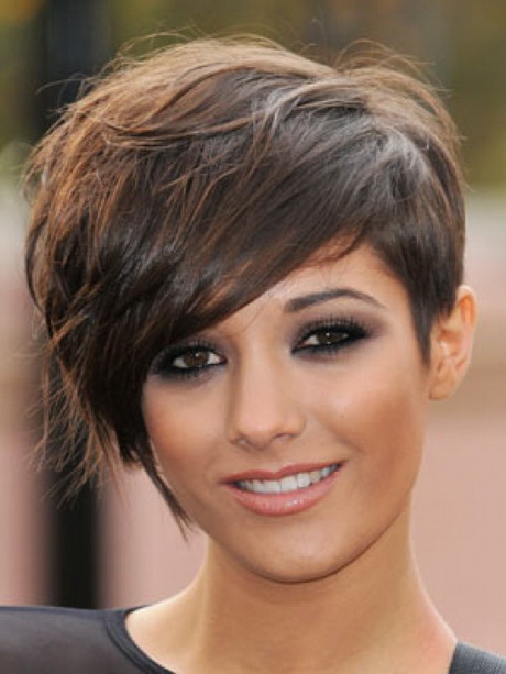 short-hairstyles-for-women-with-long-faces-10-3 Short hairstyles for women with long faces