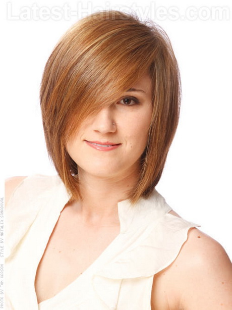  Short Layered Haircuts With Side Bangs 