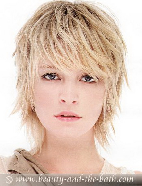 Short thin hairstyles for women