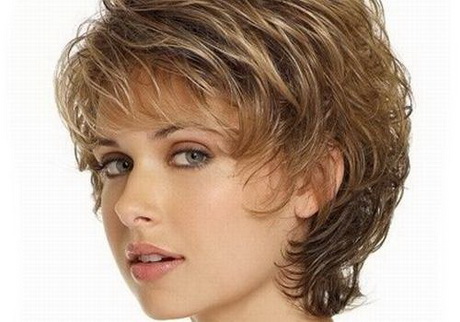 short-wavy-hairstyles-for-women-over-50-16-9 Short wavy hairstyles for women over 50